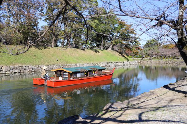 彦根城の屋形船でお堀巡り