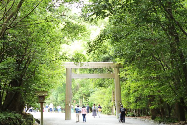 伊勢神宮で参拝